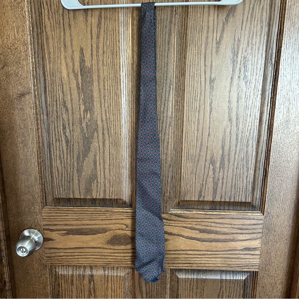 Men's Navy Micro-Pattern Silk Tie